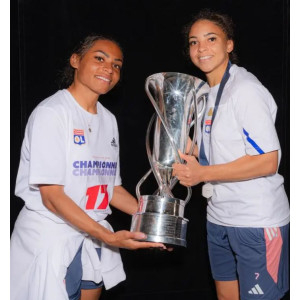 23-24 Olympique Lyonnais Féminin Championnes T-Shirt