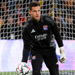 24-25 Men's Goalkeeper Training Top - Olympique Lyonnais