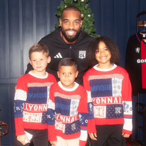 Junior's OL Christmas Jumper - Olympique Lyonnais