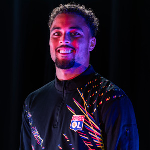 CityLight Unisex 1/4 Zip Training Sweatshirt - Olympique Lyonnais