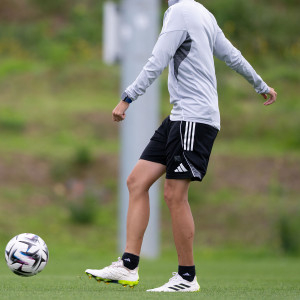 Men’s Staff Training Shorts 25–26 – Olympique Lyonnais