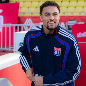 Veste OL UBP Entrée Pelouse AWAY Homme 25-26 - Olympique Lyonnais